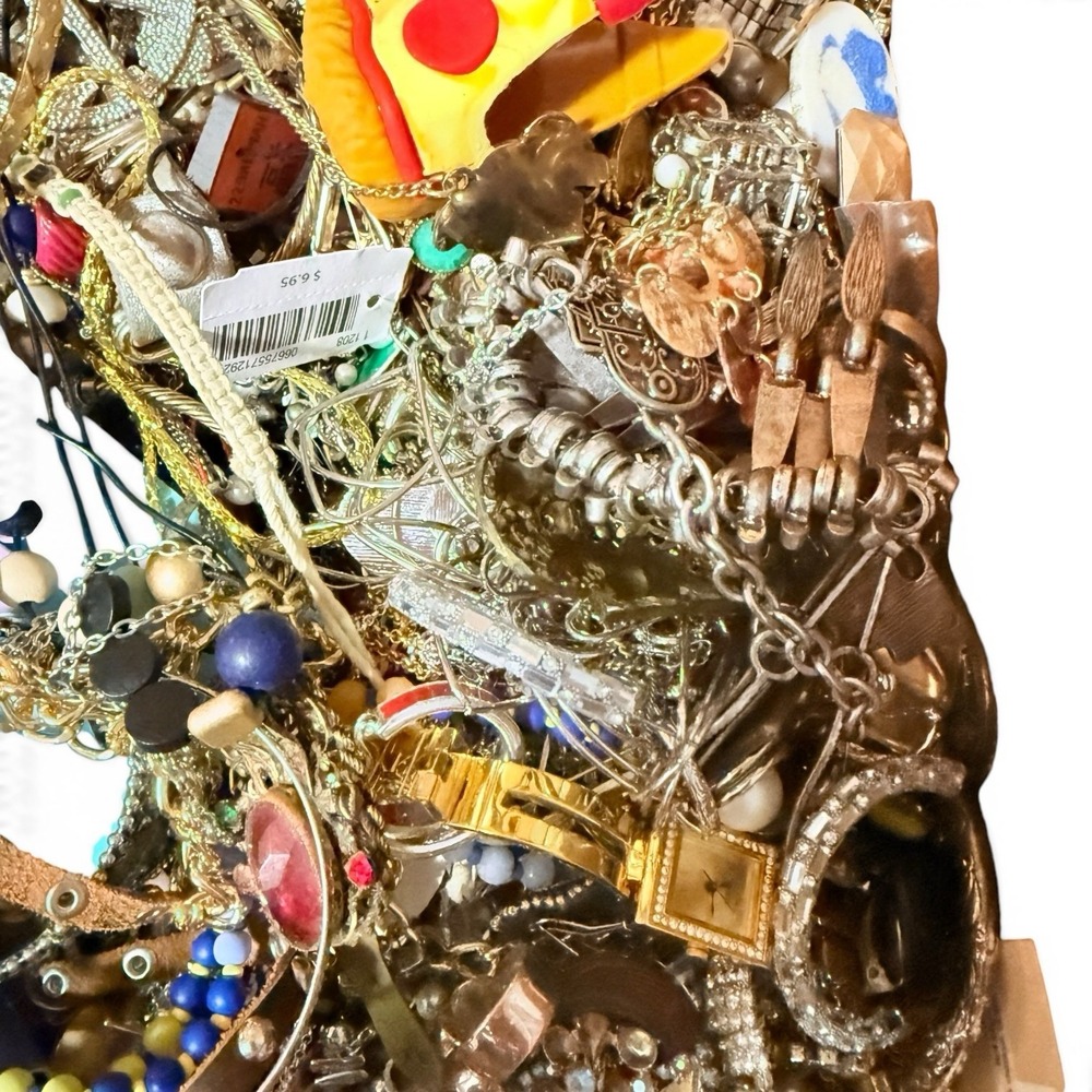 8+ Lbs Vintage To Now Wear Craft Repair Harvest Jewelry Lot - Picture 4 of 11
